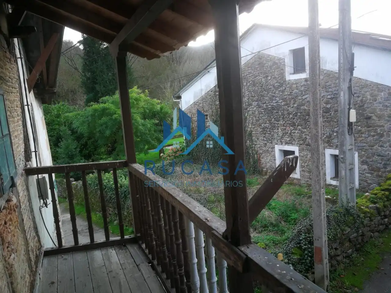 Casa adosada en venta en Barrio Villasuso, Cieza (Cantabria)