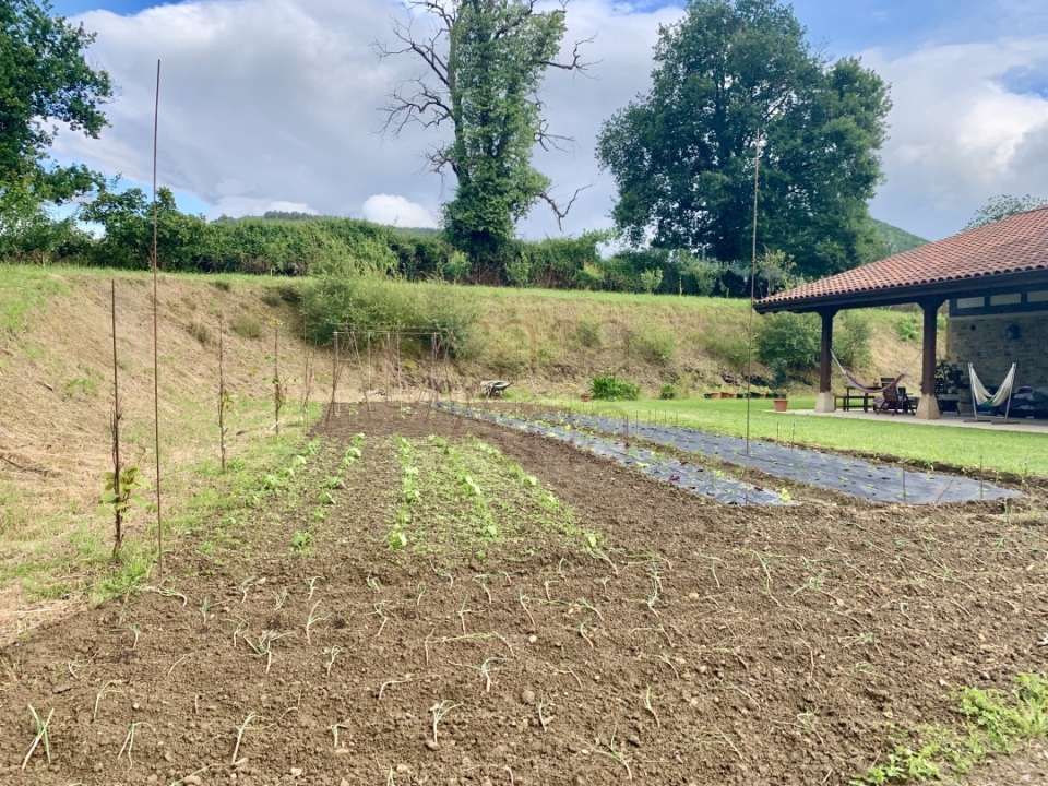 Casa adosada de alquiler en Zalla  con Aire acondicionado, Calefacción y Jardín privado