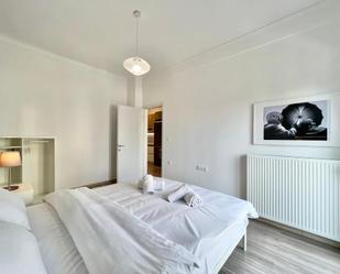 Bedroom of Flat to rent in Donostia - San Sebastián   with Air Conditioner, Furnished and Pets allowed