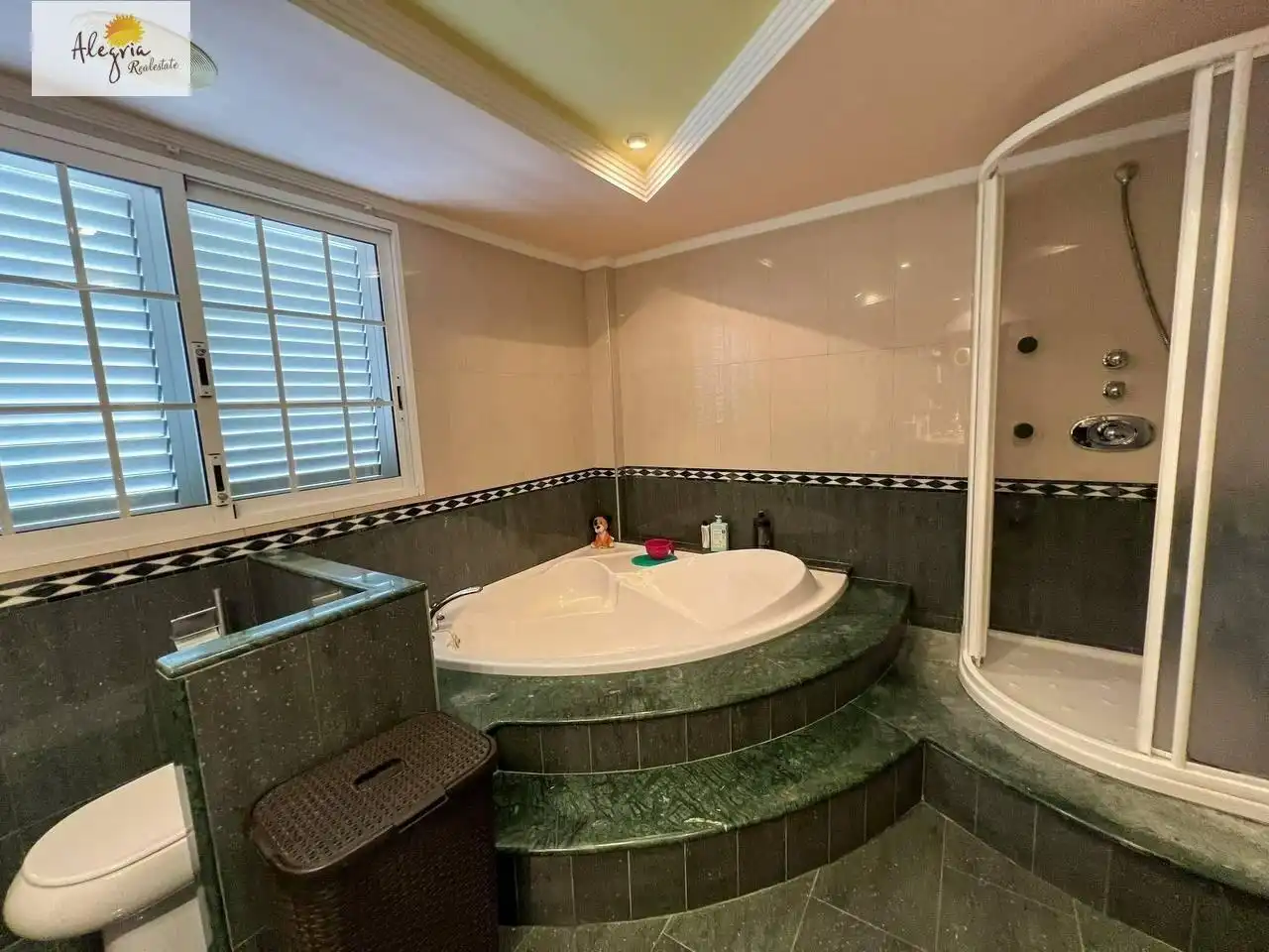 Baño de Casa o chalet en venta en Manises con Aire acondicionado, Calefacción y Terraza
