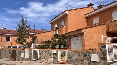 Foto 3 de Casa o xalet en venda a Calle Ibiza, Olías del Rey, Toledo