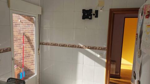 Foto 4 de Pis en venda a García Paredes, Armunia, León Capital