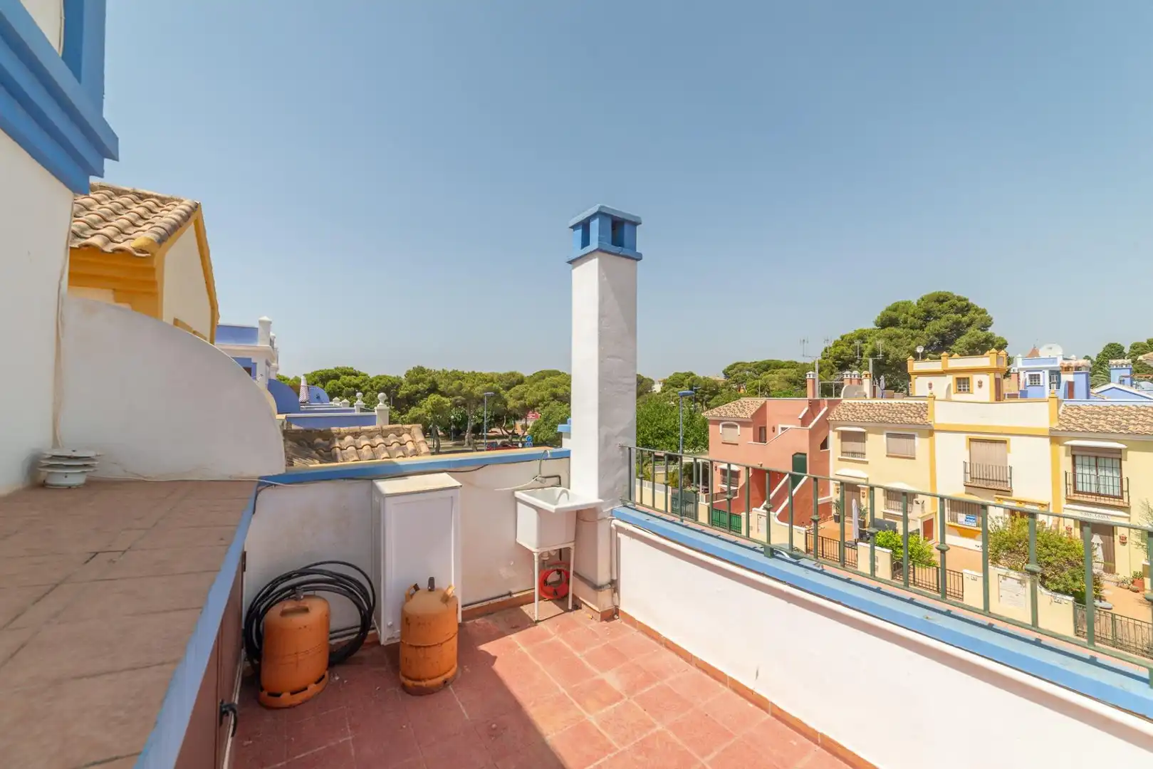 Terrasse von Einfamilien-Reihenhaus zum Verkauf in San Javier mit Klimaanlage, Heizung und Privatgarten
