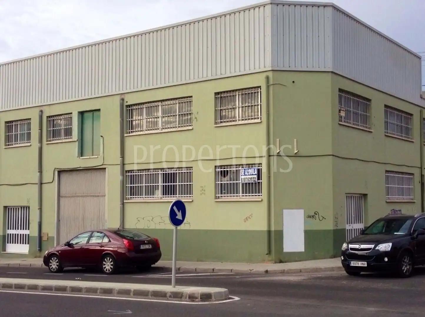 Nave industrial en venta en San Crispín - Huerta Nueva - Estación