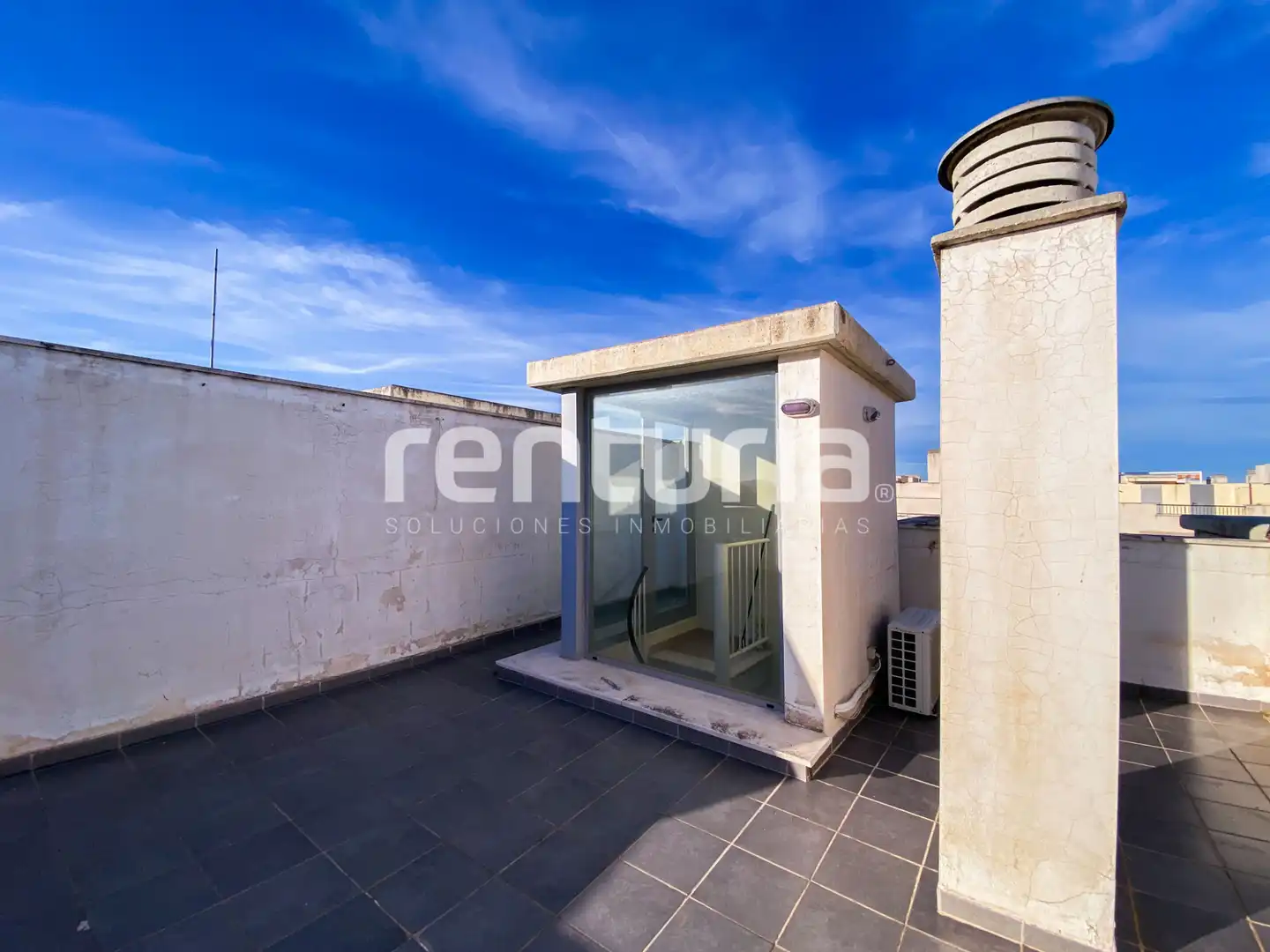 Terrasse von Dachboden zur Miete in Almenara mit Klimaanlage, Privatgarten und Terrasse