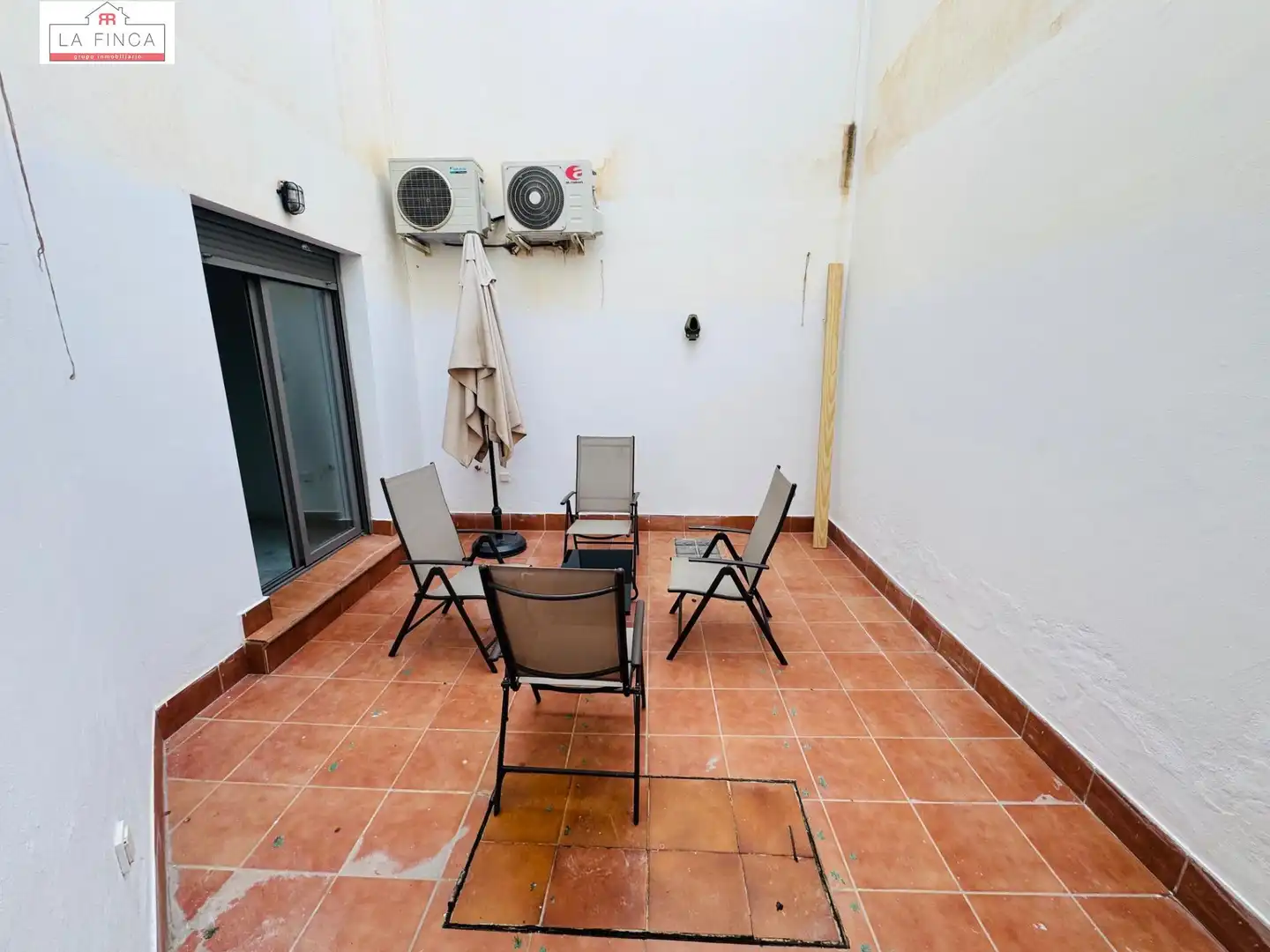 Terrasse von Erdgeschoss zum Verkauf in Málaga mit Klimaanlage, Terrasse und Möbliert