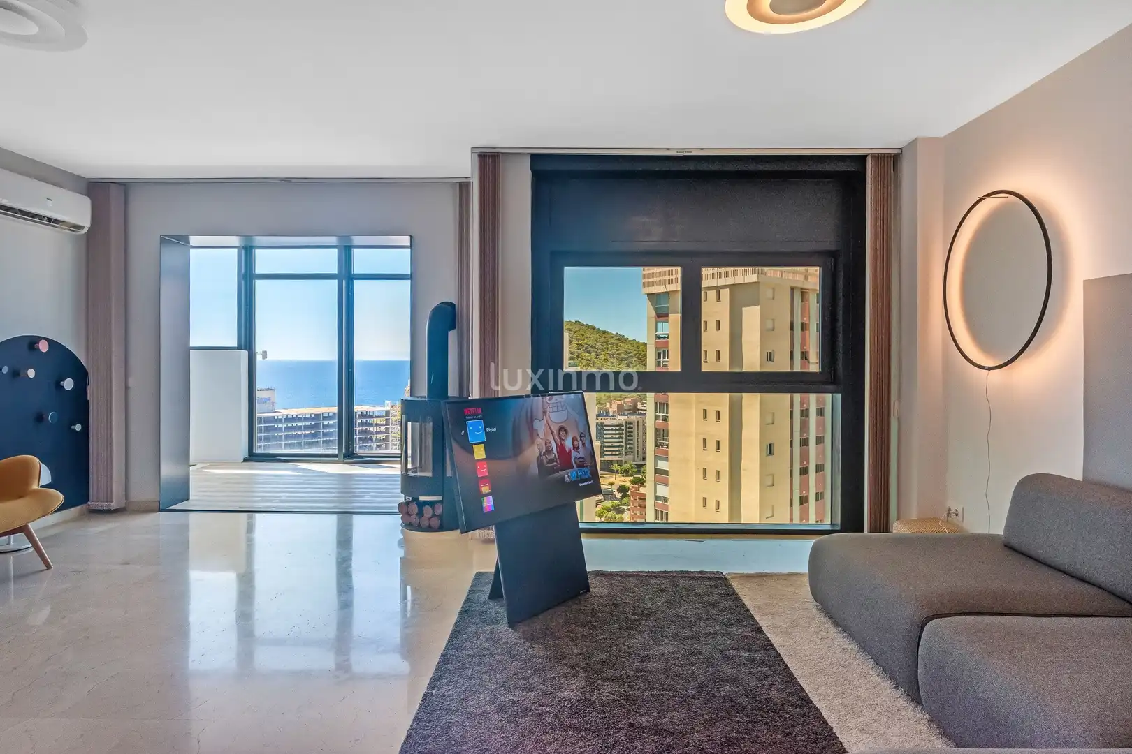 Sala d'estar de Àtic en venda en Villajoyosa / La Vila Joiosa amb Aire condicionat, Jardí privat i Terrassa
