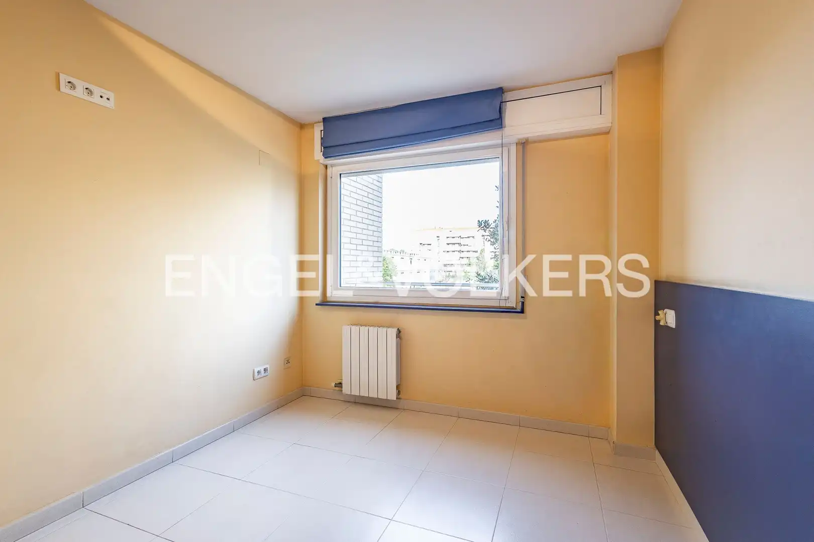 Bedroom of Flat for sale in Sant Joan Despí  with Air Conditioner, Heating and Terrace