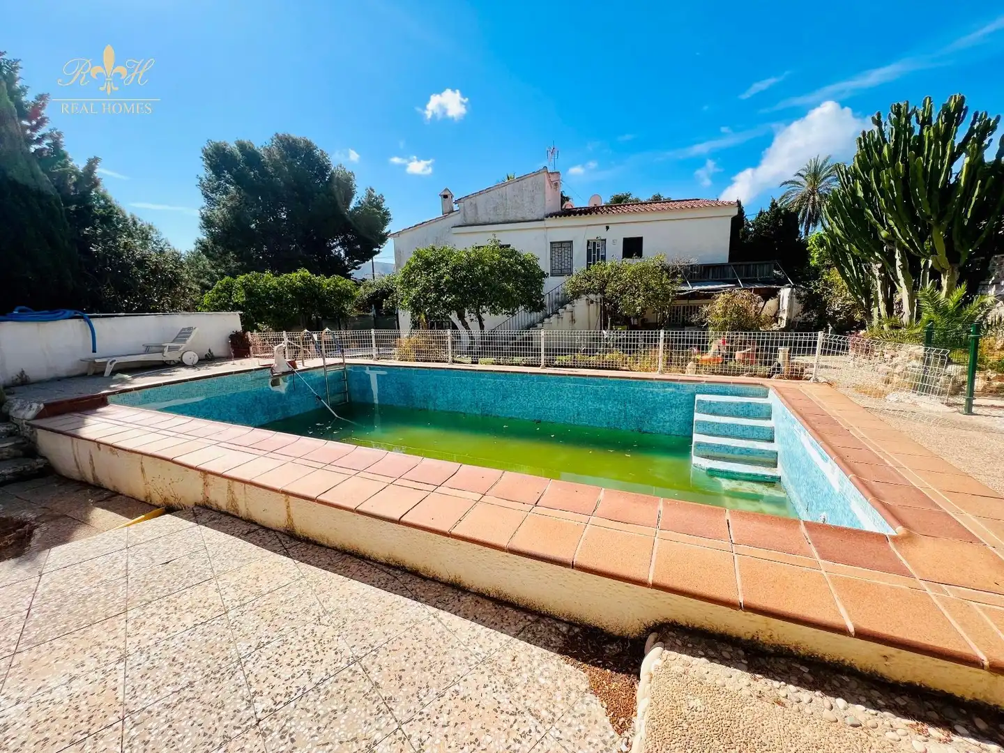 Swimming pool of Houses for sale in L'Alfàs del Pi  with Terrace, Storage room and Swimming Pool