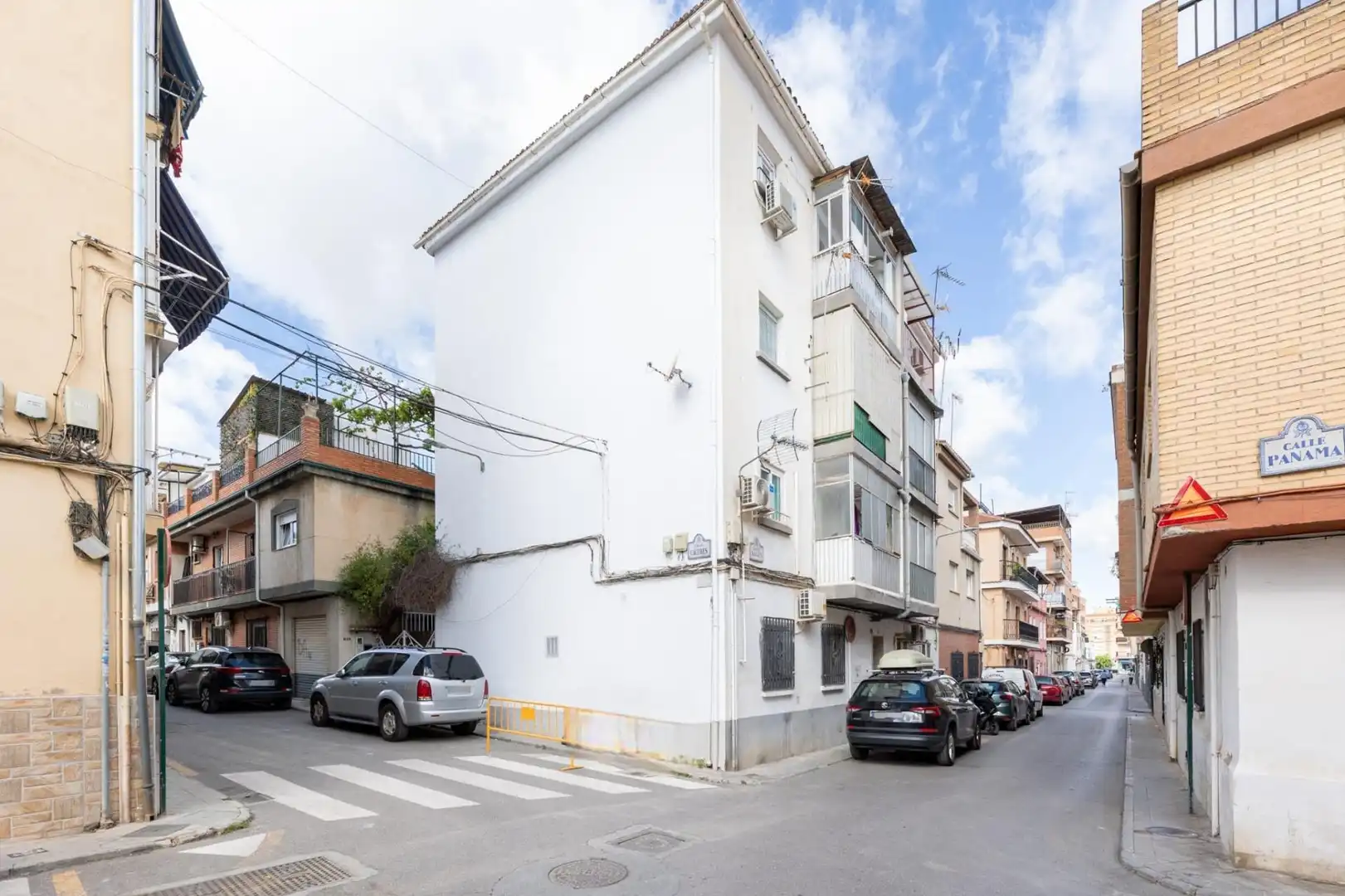 Exterior view of Flat for sale in Granada  with Air Conditioner, Heating and Furnished