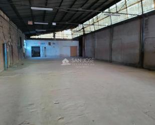 Nau industrial de lloguer en Aspe