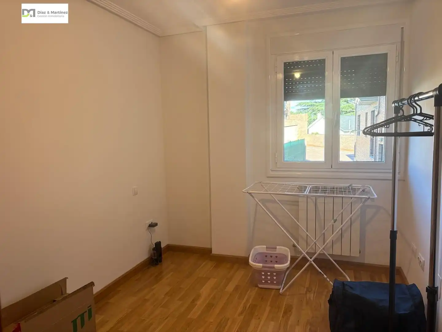 Apartamento de alquiler en San Andrés del Rabanedo con Calefacción, Parquet y Trastero