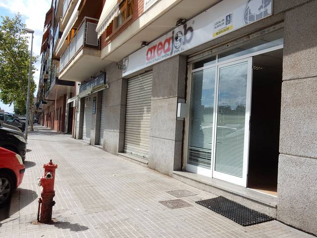 Local comercial en Alquiler en Avinguda de l'Estatut, 219 en Zona Nord