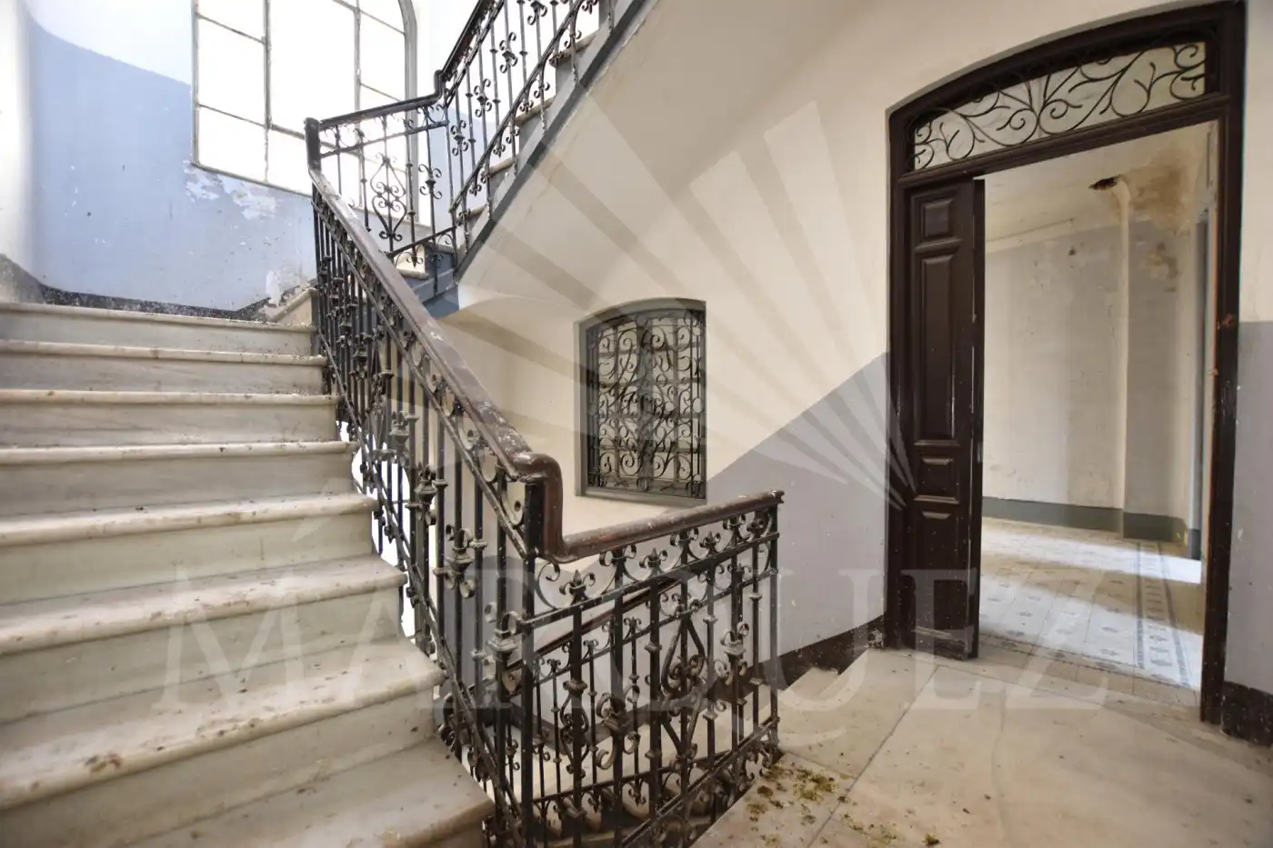 Gebäude zum Verkauf in Granada