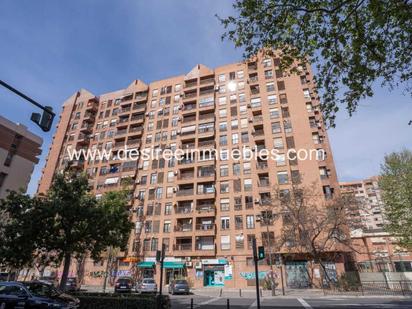 Exterior view of Flat for sale in  Valencia Capital  with Air Conditioner and Balcony