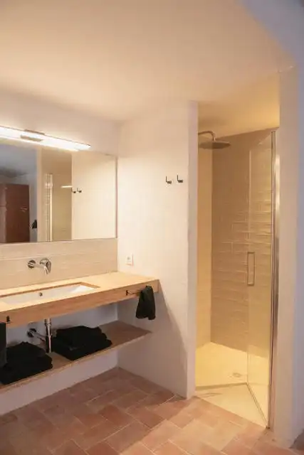 Bathroom of Flat for rent in Girona  with Heating, Terrace and Furnished