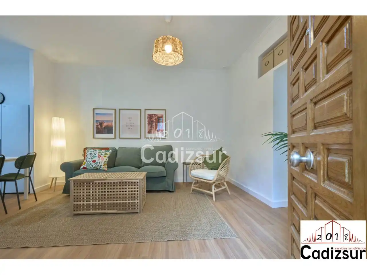 Sala de estar de Piso en venta en Cádiz con Trastero y Amueblado