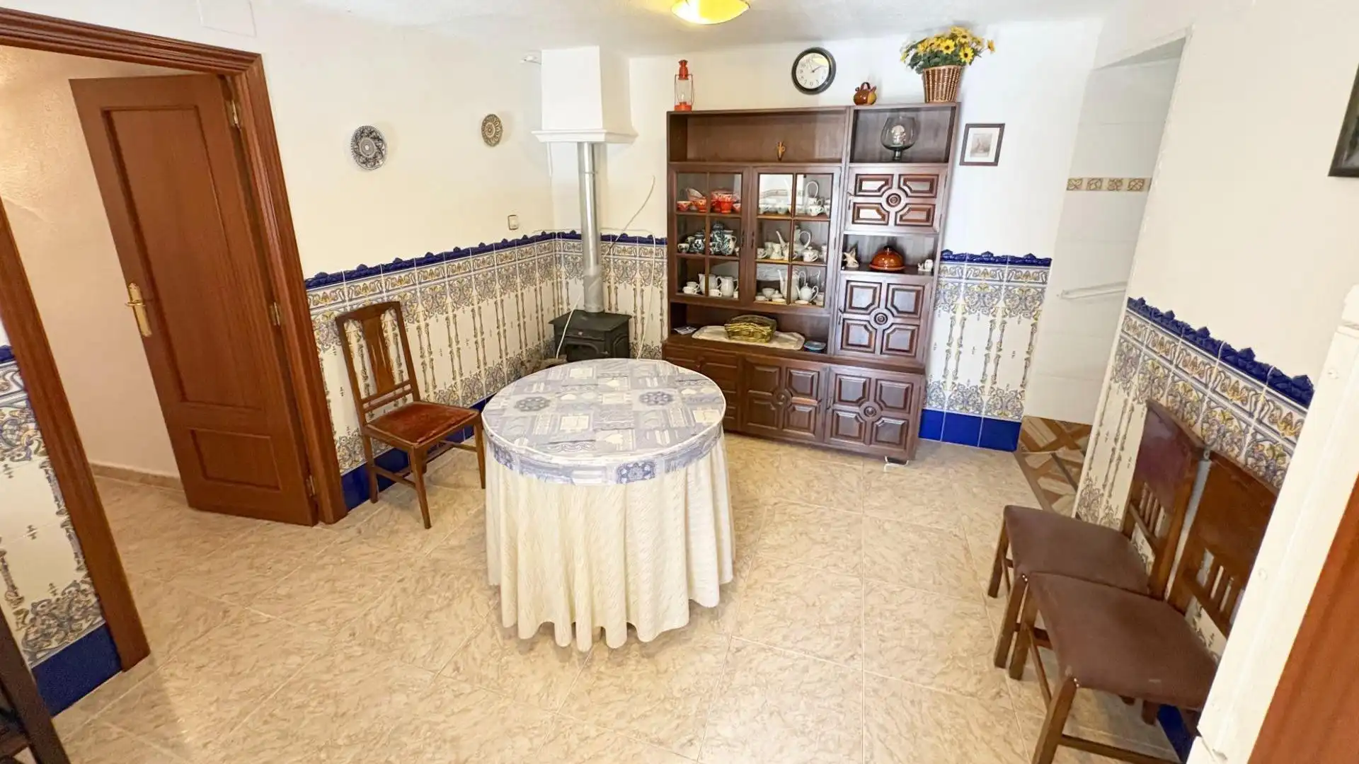 Cuina de Casa o xalet en venda en Pedrosillo de los Aires amb Calefacció i Moblat