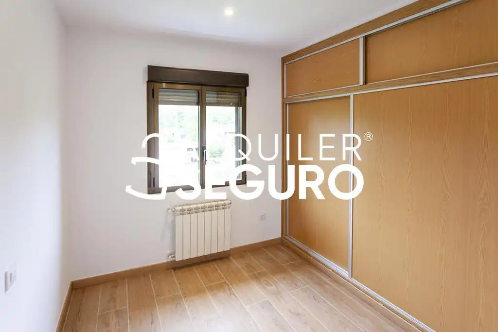 Habitación de Piso de alquiler en El Berrueco con Calefacción y Terraza