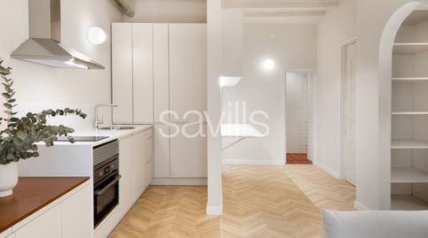 Foto 2 de Apartamento en venta en El Raval, Barcelona Capital