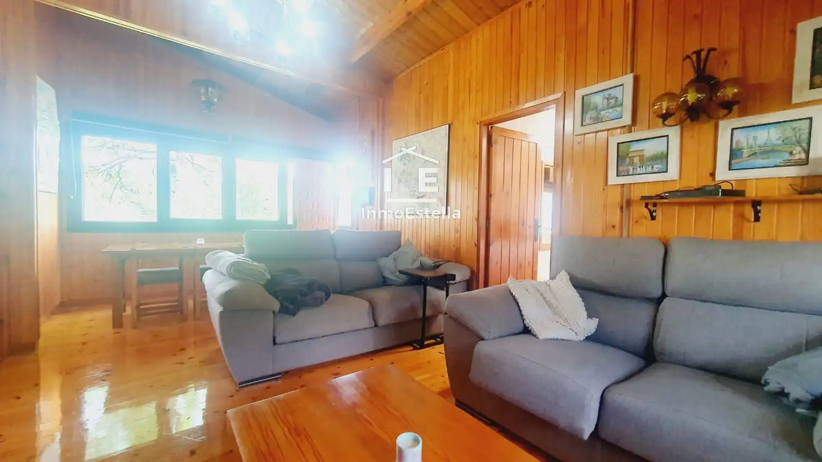 Sala d'estar de Casa o xalet en venda en Améscoa Baja amb Calefacció, Jardí privat i Terrassa