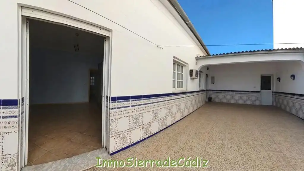 Exterior view of Flat for sale in Algodonales  with Air Conditioner, Heating and Terrace