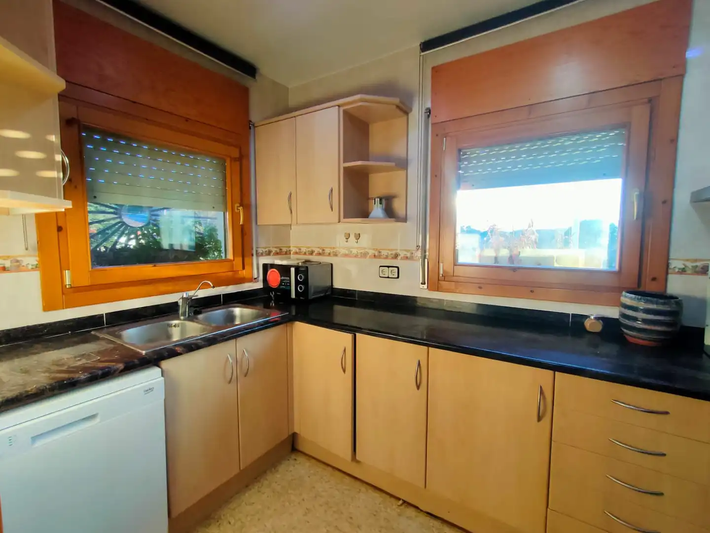 Cocina de Casa adosada en venta en Maçanet de la Selva con Aire acondicionado, Calefacción y Jardín privado