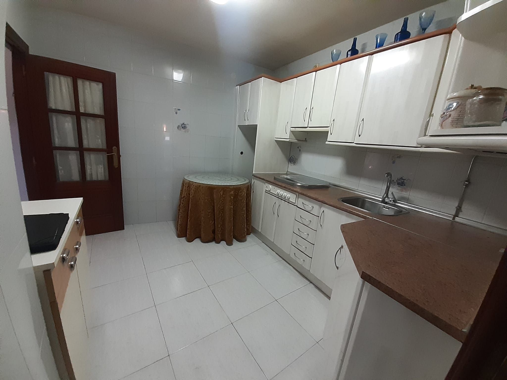 Cuina de Casa o xalet en venda en Morales del Vino amb Calefacció i Traster