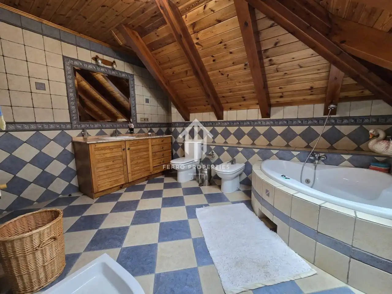 Baño de Casa o chalet en venta en Loja con Aire acondicionado, Calefacción y Jardín privado