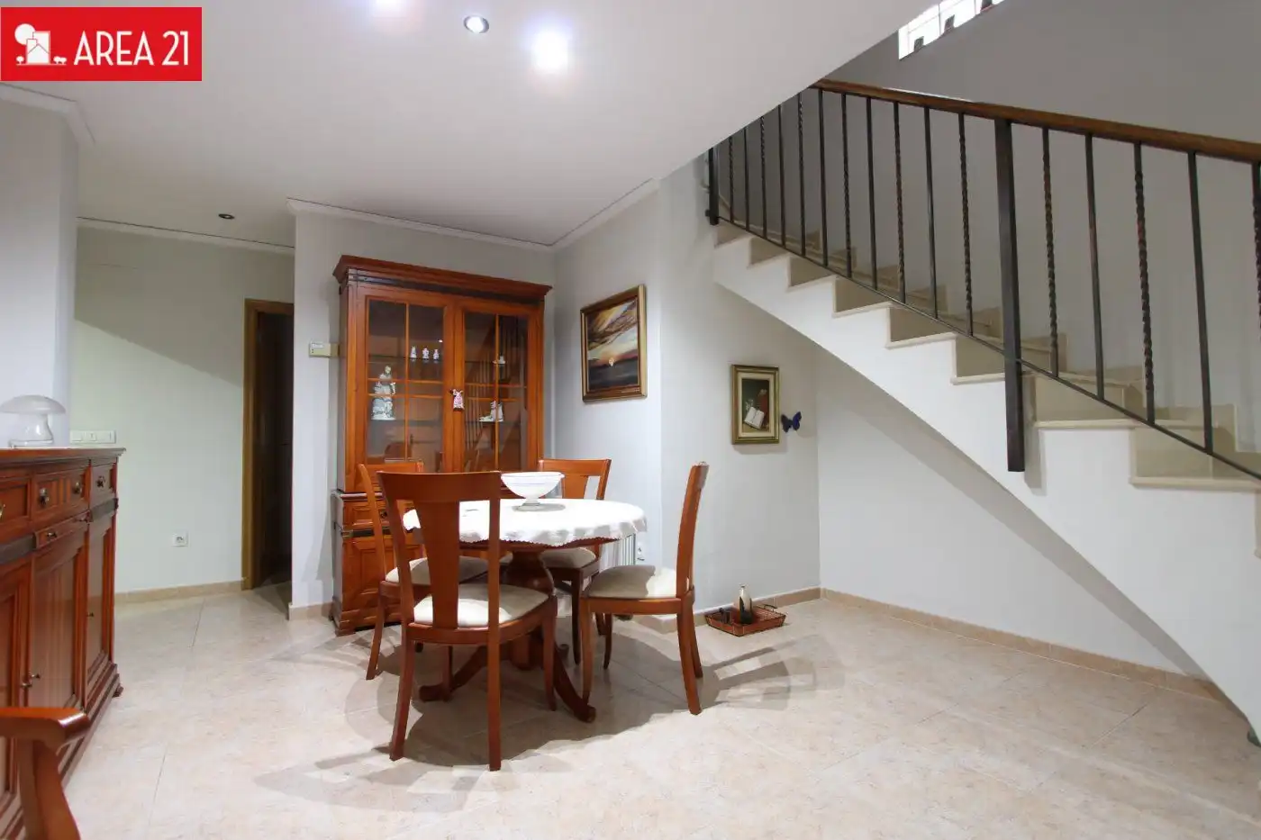 Detached homes for rent in La Pobla de Vallbona  with Air Conditioner, Heating and Terrace