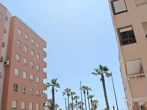 Pis amb ascensor de lloguer a Calle Mérida 1