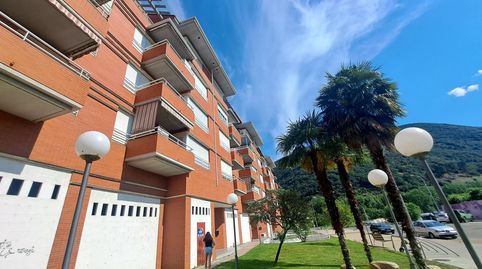 Foto 2 de Piso en venta en Flores de Sil - La Placa, Ponferrada