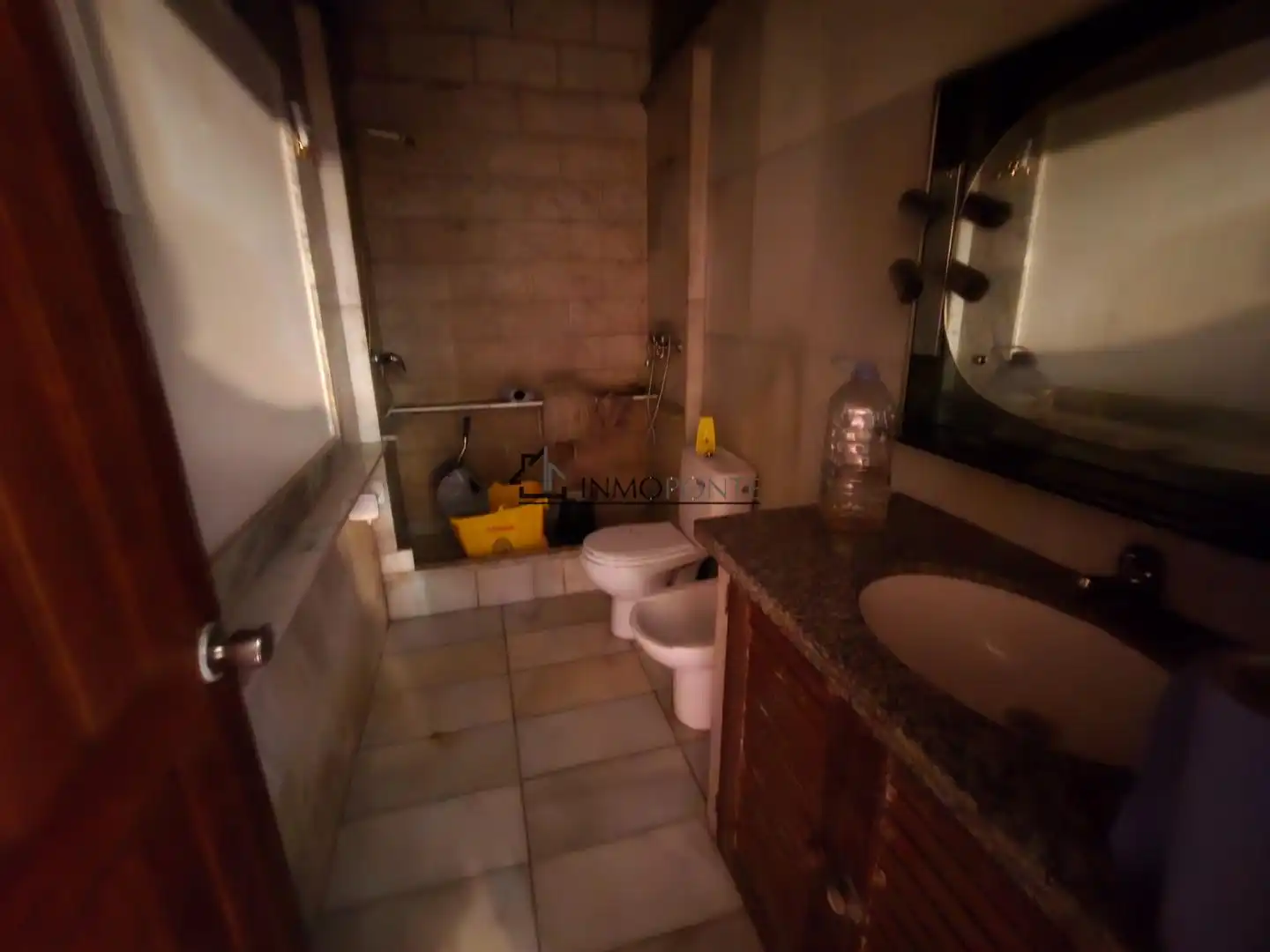 Baño de Nave industrial en venta en Pontevedra Capital 