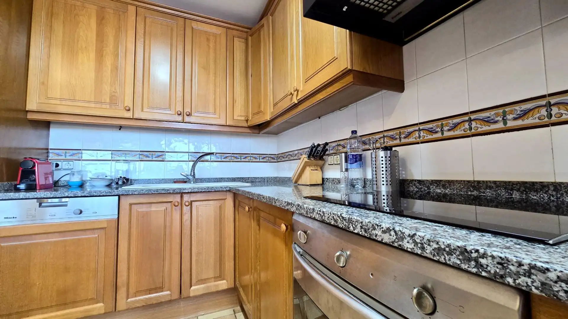 Cuina de Casa o xalet en venda en Lloret de Mar amb Aire condicionat, Calefacció i Jardí privat