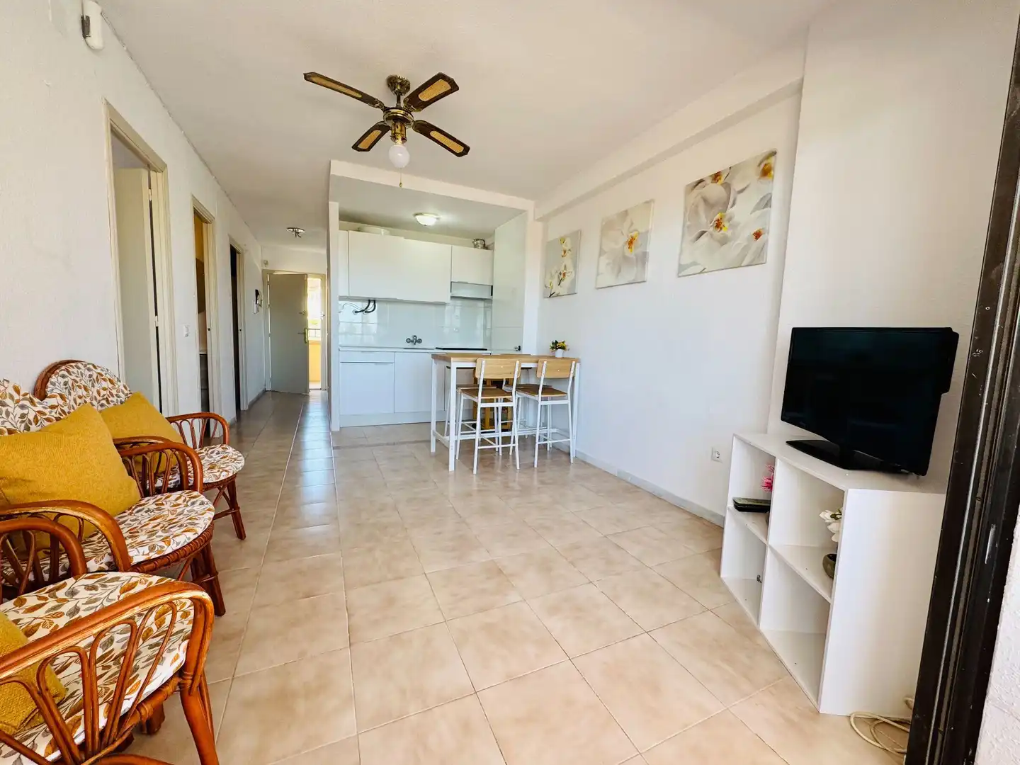 Living room of Apartments for sale in Torrevieja  with Heating, Terrace and Furnished