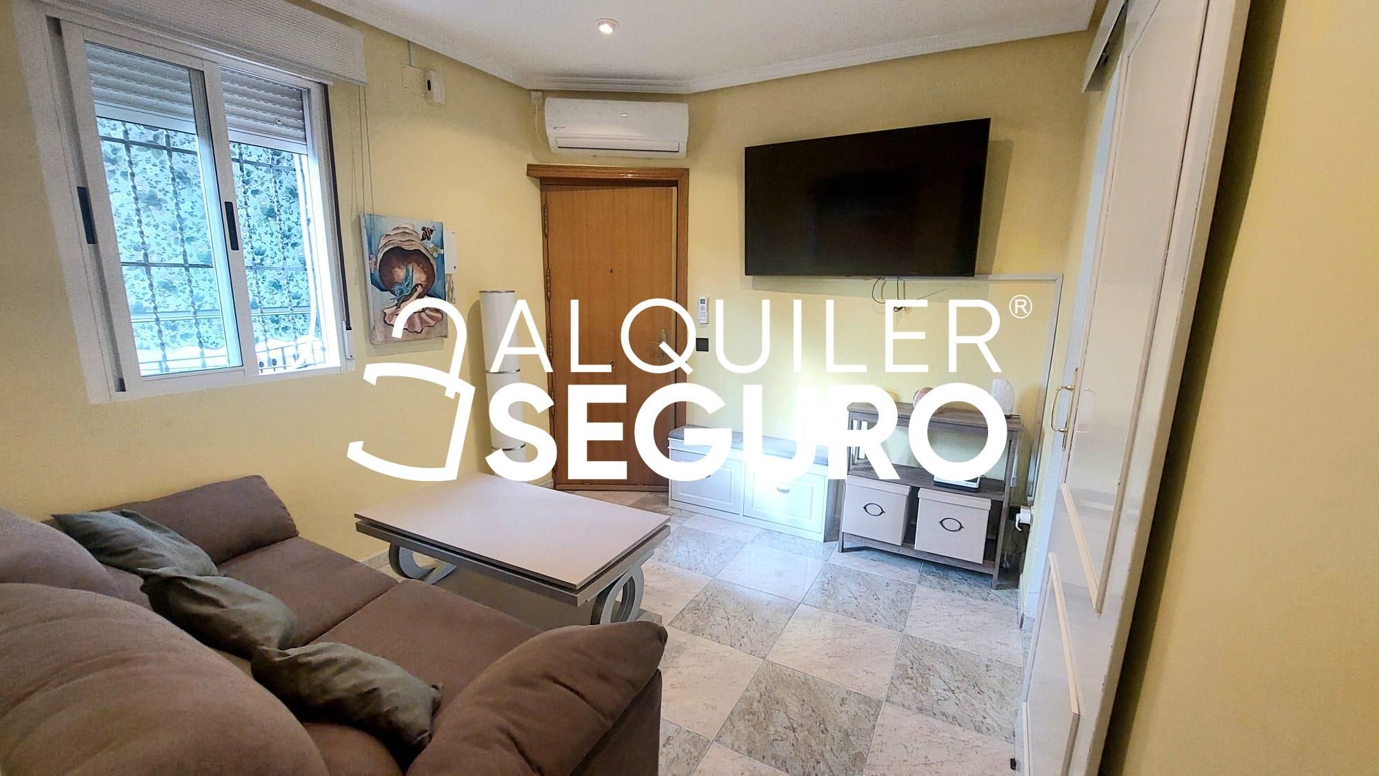 Sala d'estar de Pis de lloguer en  Madrid Capital amb Aire condicionat, Calefacció i Moblat
