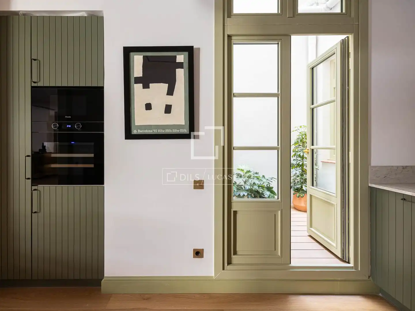 Flat for sale in Barcelona  with Air Conditioner, Heating and Terrace
