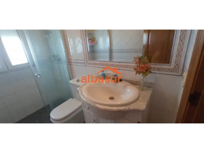 Baño de Casa o chalet en venta en Fernán-Núñez con Jardín privado y Piscina