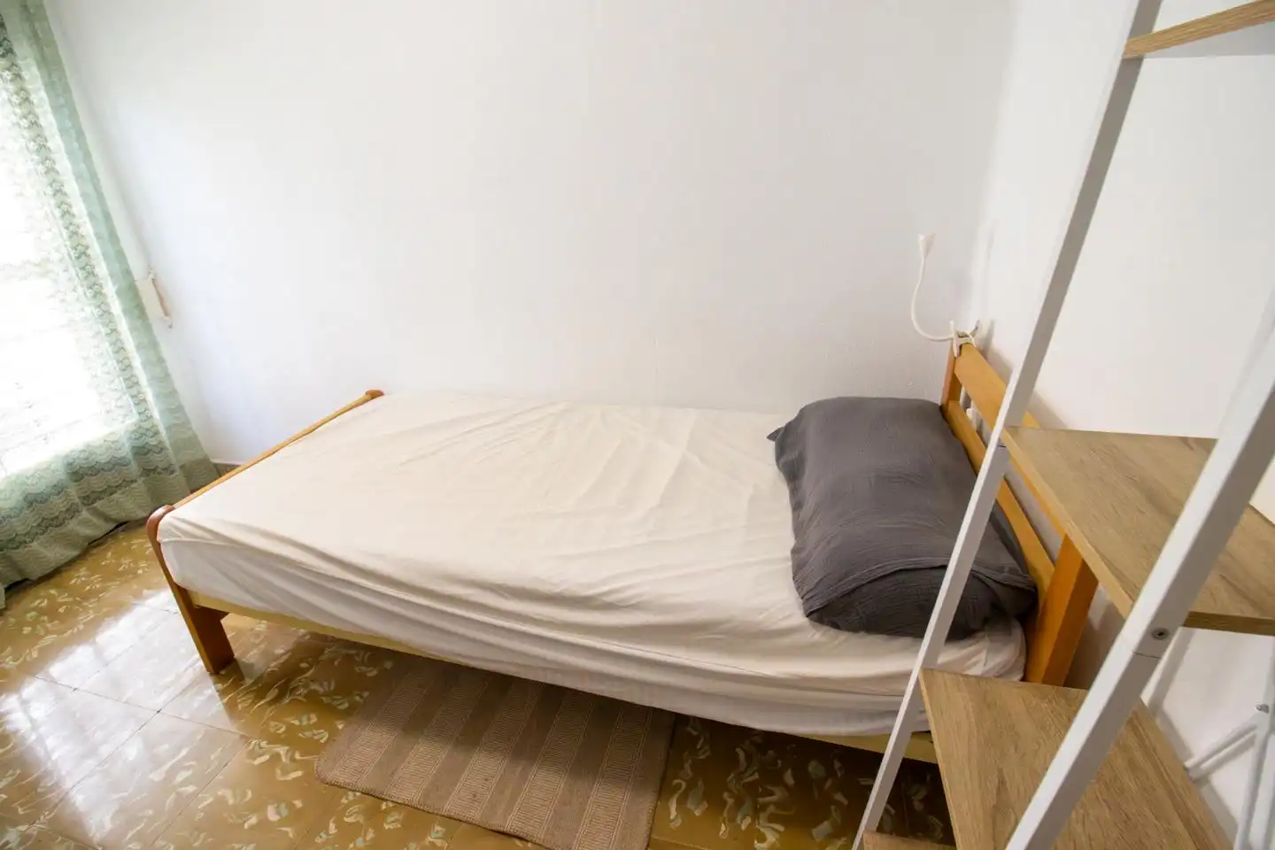 Bedroom of Flat for rent in Valencia  with Terrace and Furnished
