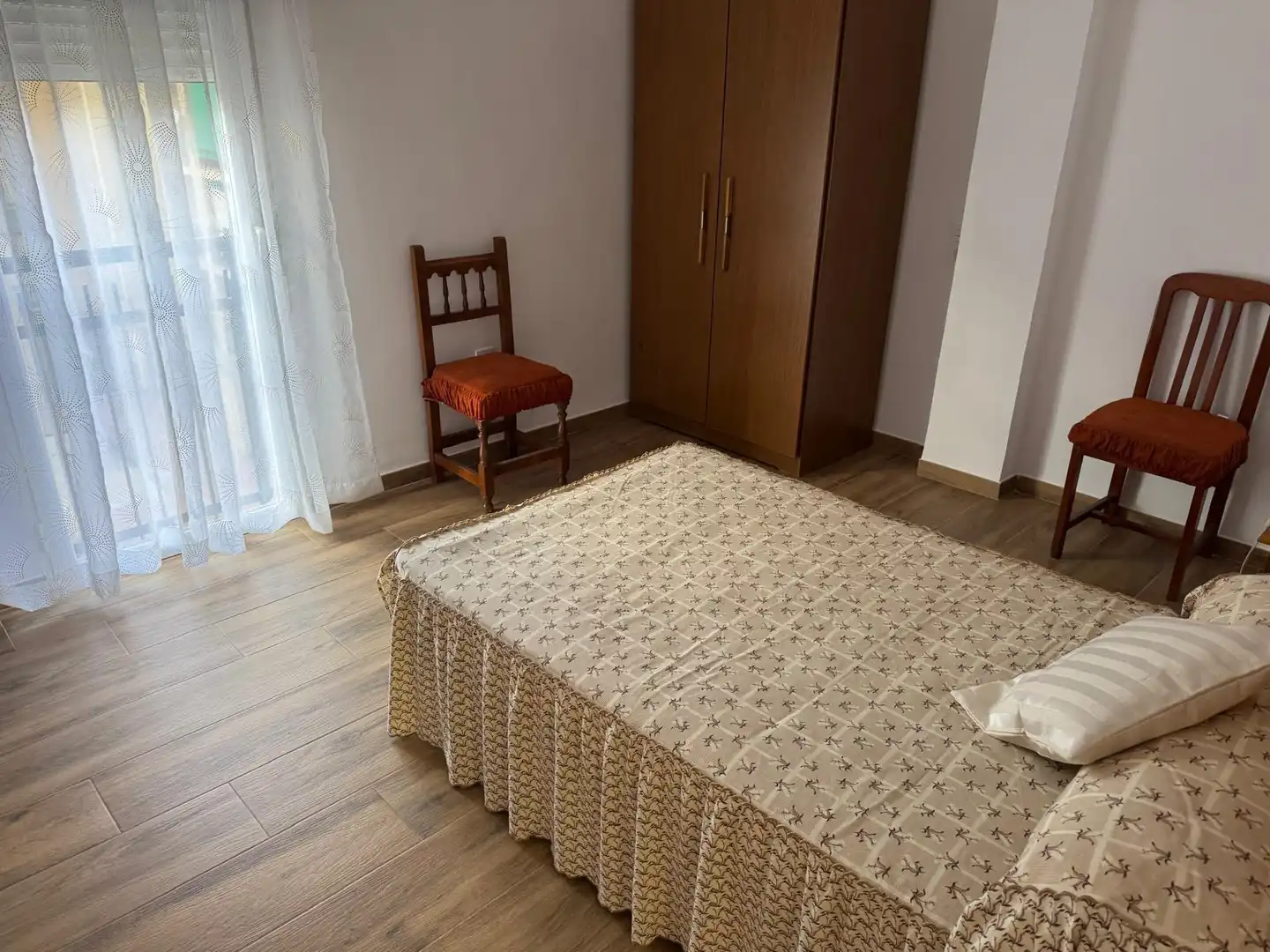 Bedroom of Flat for rent in Granada  with Heating, Terrace and Furnished