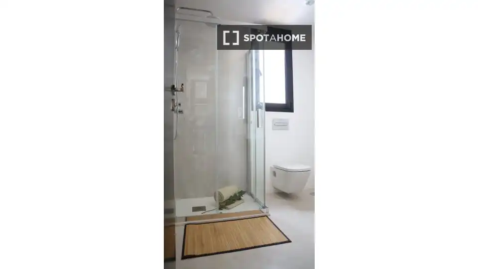 Room in Arenales - Lugo - Avda. Marítima