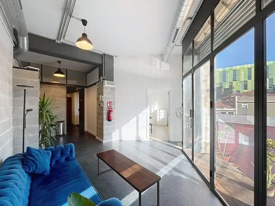 Geschaftsraum zum Verkauf in Barcelona mit Terrasse und Möbliert