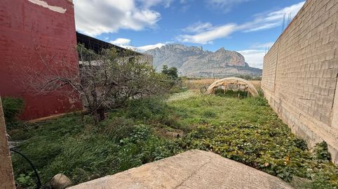 ltpgtEsta finca, construida en el antildeo 2000, se encuentra en ltstronggtEl Vergerltstronggt y ofrece una excelente oportunidad