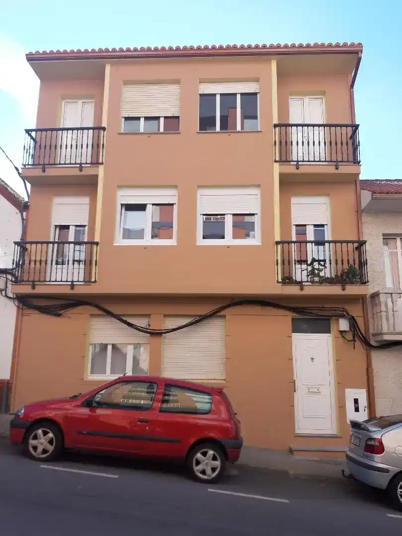 Vista exterior de Pis en venda en Rianxo