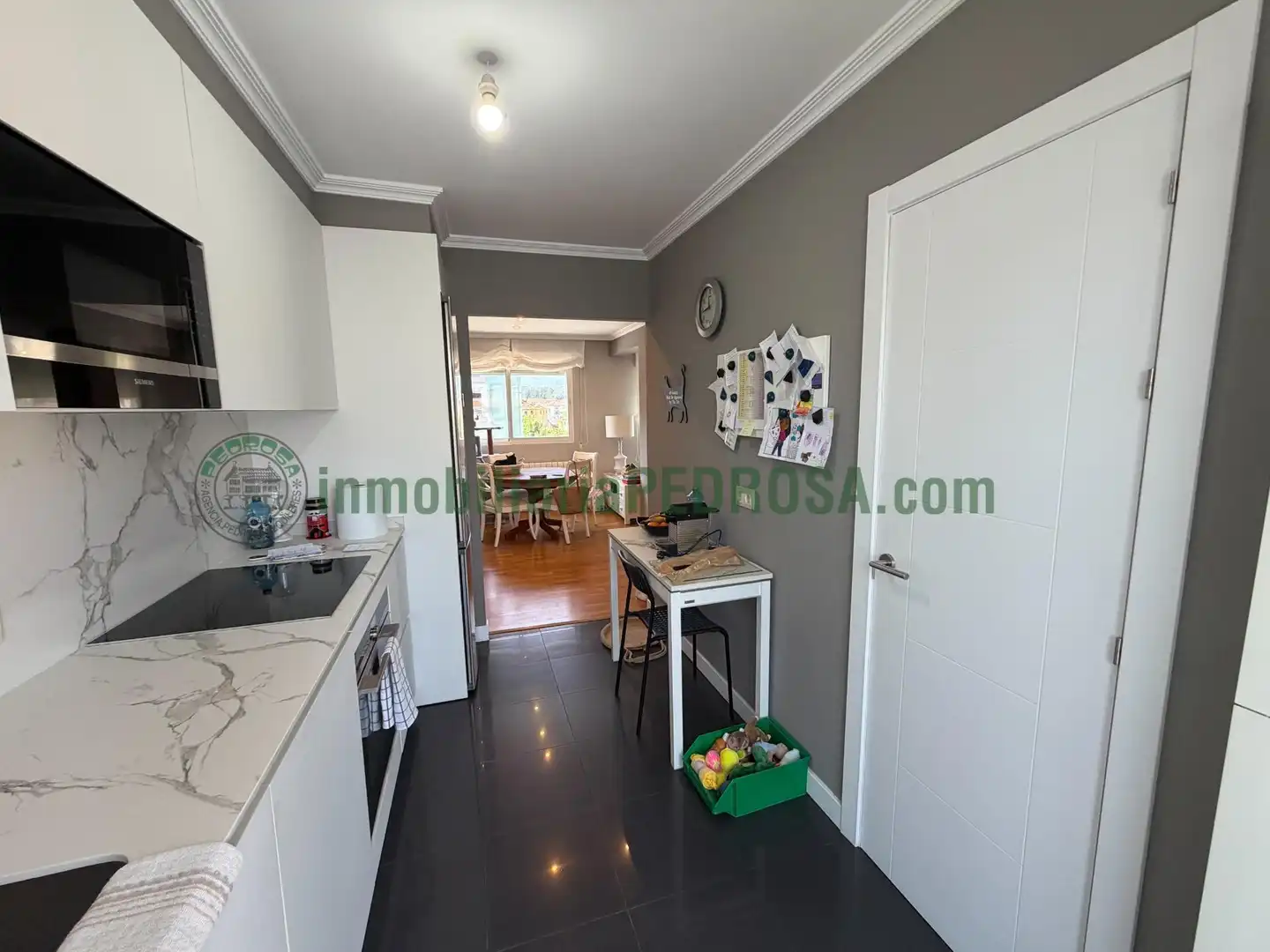 Flat for rent in Avenida MARIA VICTORIA MORENO, Zona Fernández Ladreda