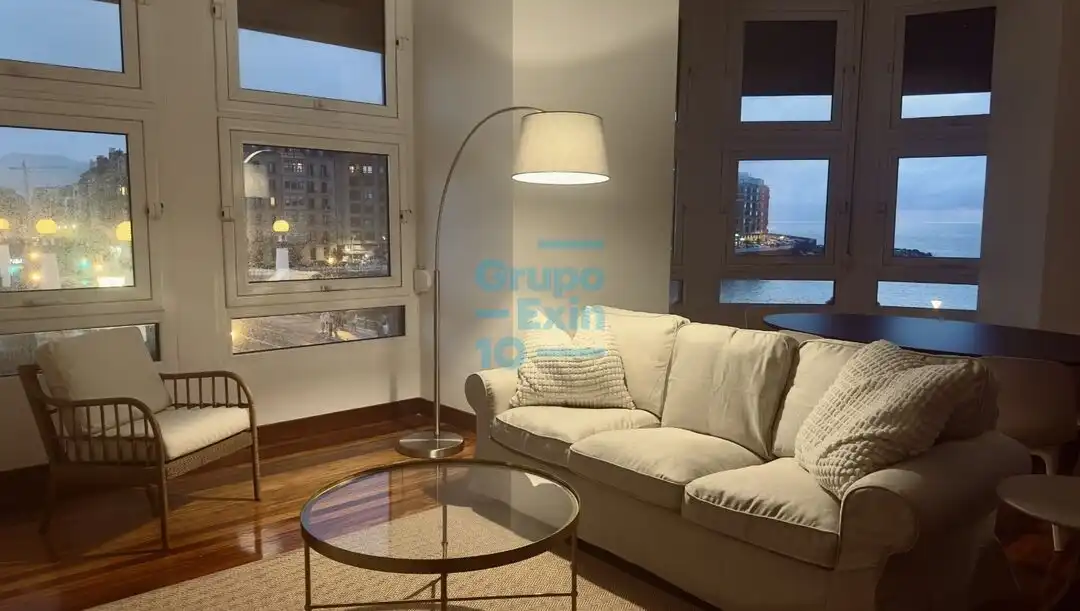 Living room of Flat for rent in Donostia - San Sebastián   with Heating