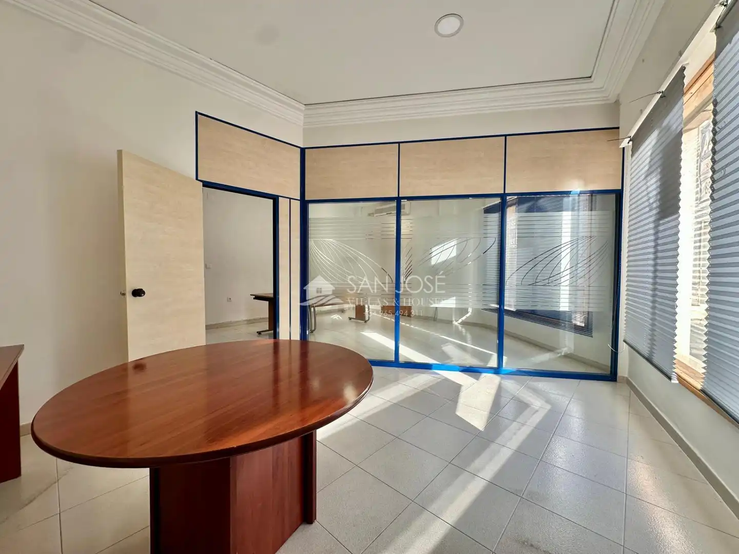 Commercial properties for rent in Aspe  with Air Conditioner and Furnished