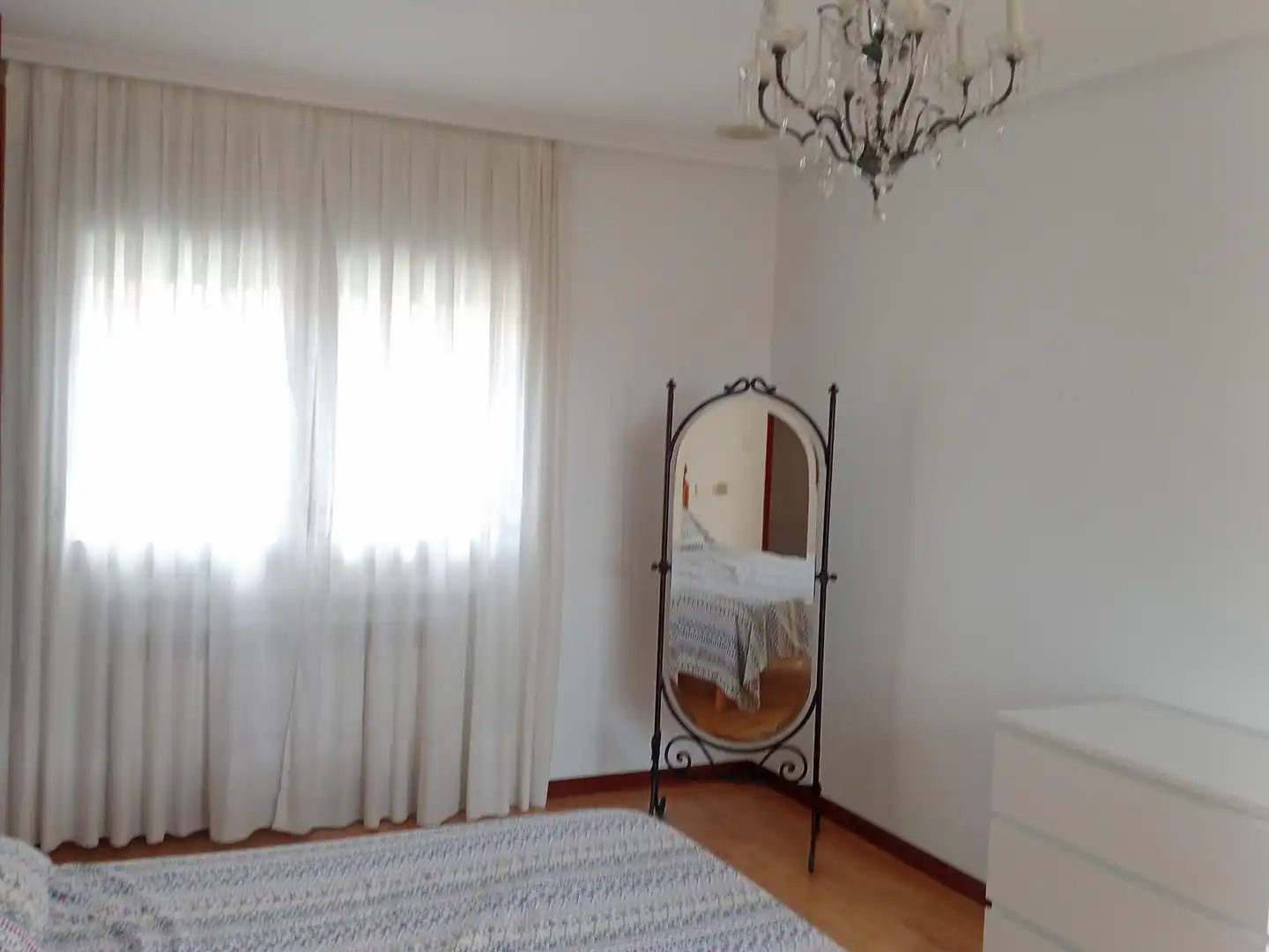 Dormitori de Casa o xalet de lloguer en Ávila amb Calefacció, Terrassa i Moblat