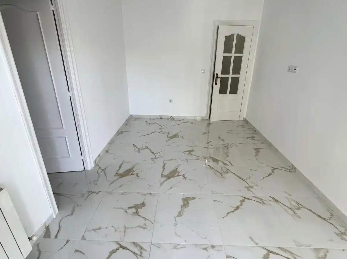 Flat with terrace to rent in Calle Calle Alhamar, imagen 9