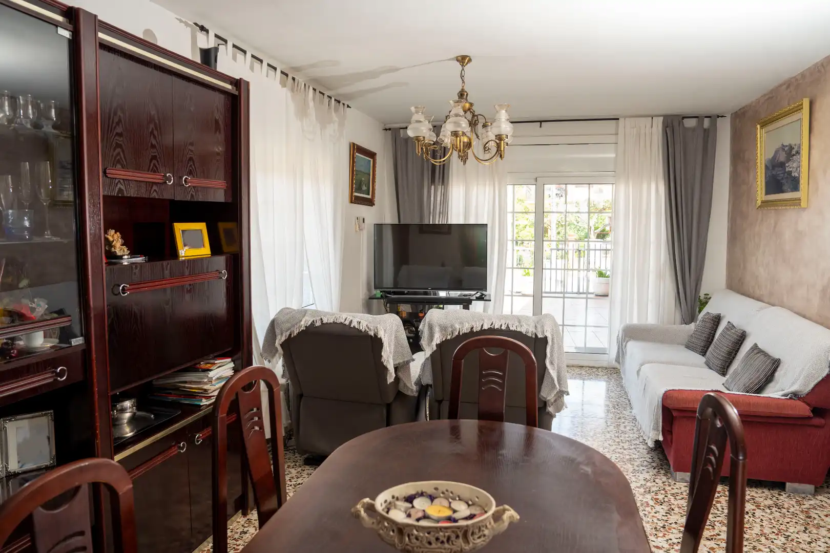 Sala de estar de Casa o chalet en venta en Lliçà d'Amunt con Aire acondicionado, Calefacción y Jardín privado